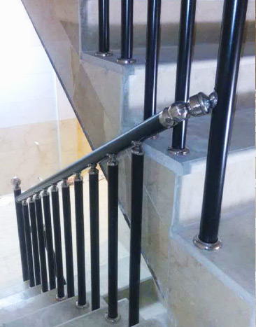 نرده استاتیک
